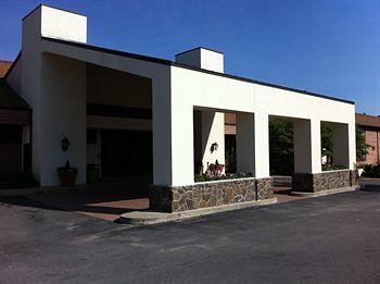 Holiday Lodge Hotel Oak Hill Buitenkant foto